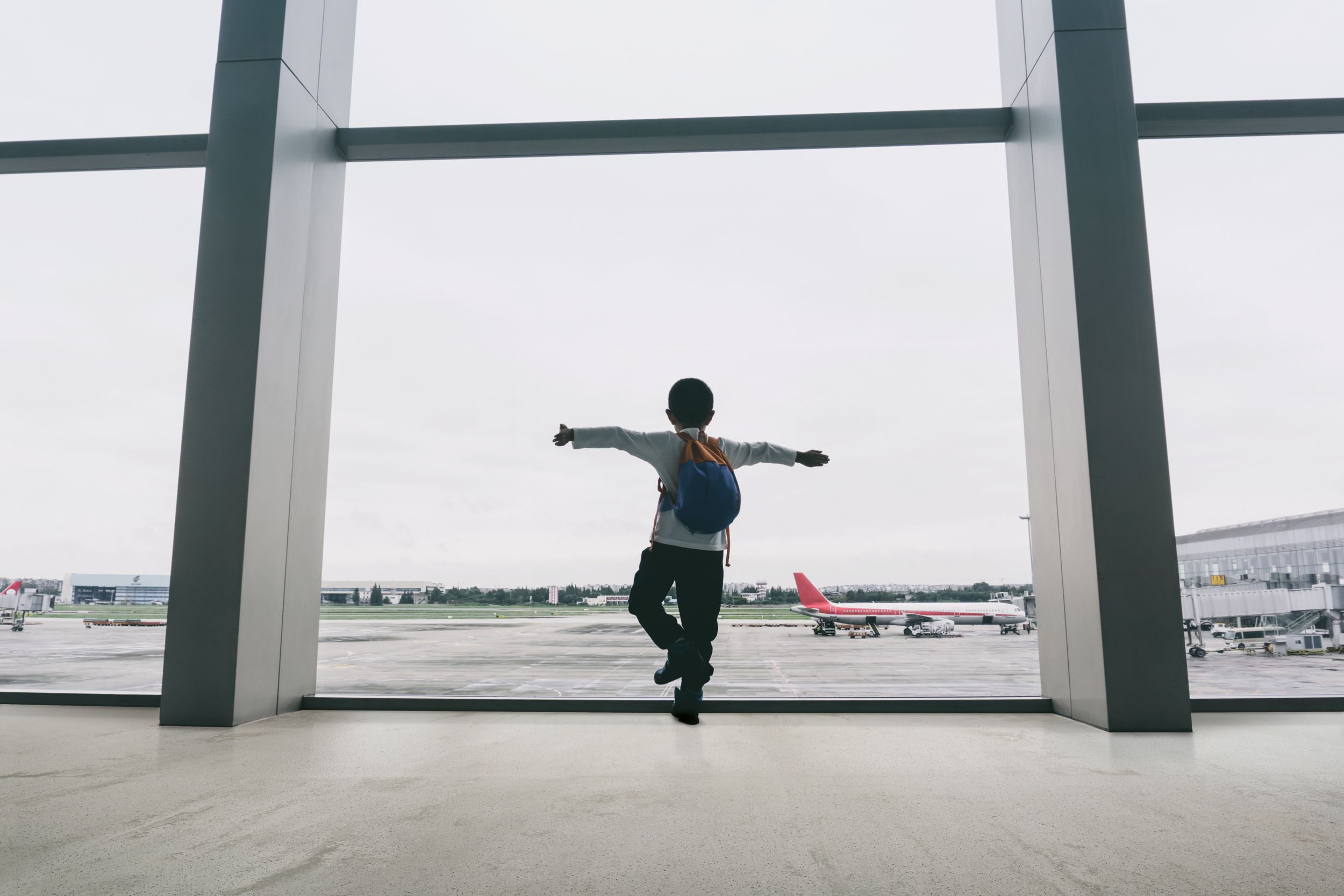 norament 926 castello rubber flooring in airport terminal imagen número 9